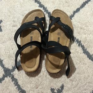 Cushionaire Black Leather Sandals, size 9